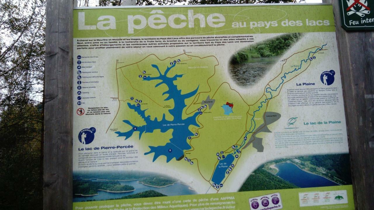 Au Gre Des Sentiers Chez Marie Et Pierre Panzió Saint-Dié-des-Vosges Kültér fotó