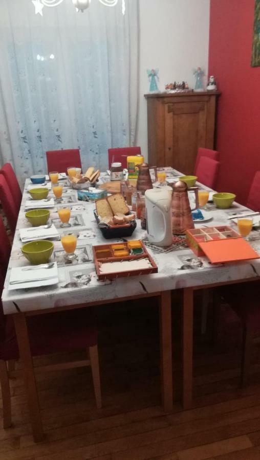 Au Gre Des Sentiers Chez Marie Et Pierre Panzió Saint-Dié-des-Vosges Kültér fotó